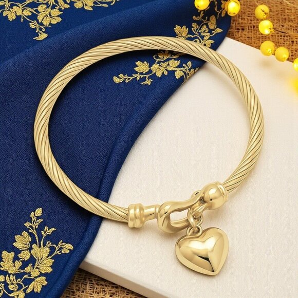 🆕️18K Gold Plated Dainty Cable Bangle Bracelet With Heart Charm Stainless Steel - Picture 1 of 11